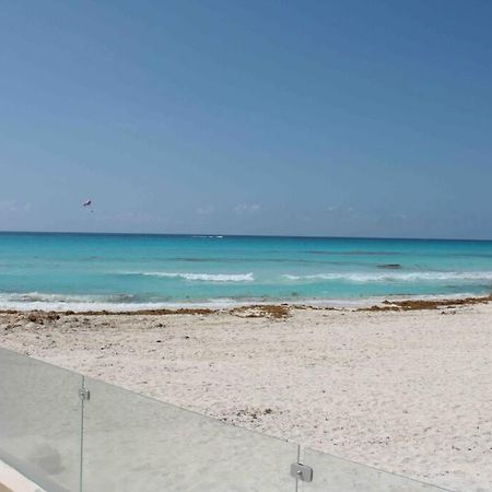 Beach Front Renewed Apartment Cancún Exterior foto